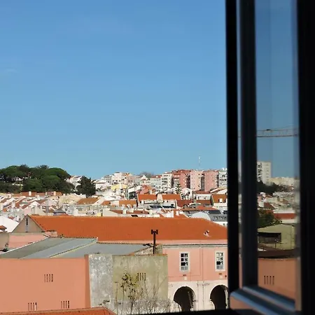 Cosy In The Heart Of Apartment Lisbon
